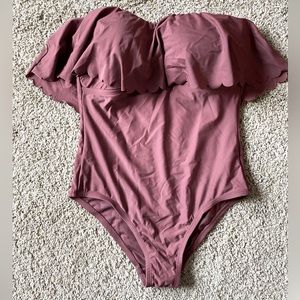 Padded strapless one piece!